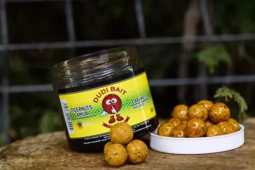 DUDI BAIT Csalizó bojli "Crap-Amur" 100g - 20mm, Dippelt főzött