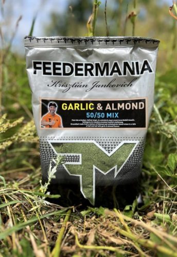 FEEDERMANIA GROUNDBAIT 50/50 MIX GARLIC & ALMOND