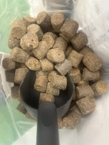 Mivardi Rapid Classic Halibut Pellet 27mm 1kg (KIMÉRŐS)