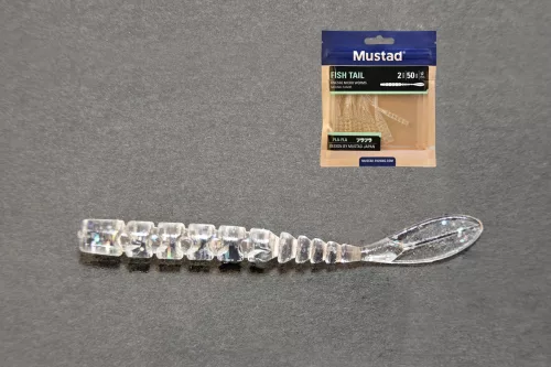 MUSTAD AJI FISH TAIL 2   CLEAR RAINBOW GLITTER 12DB/CSOMAG