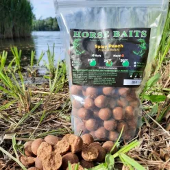 HORSE BAITS Spicy Peach - Hard bojli 24mm 1kg